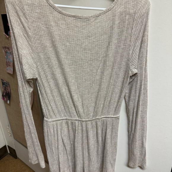 Romper - Picture 2 of 3